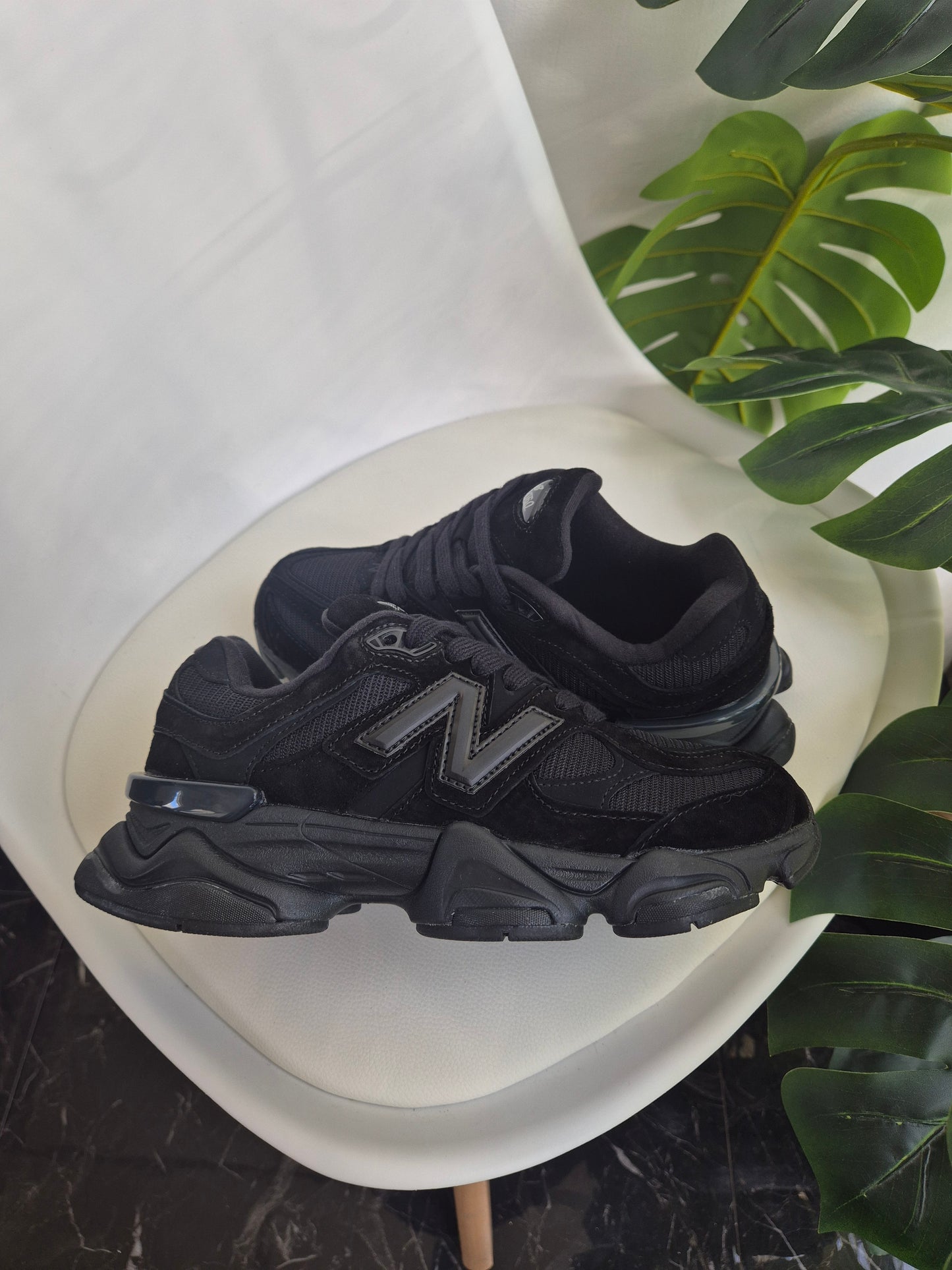 New Balance 9060 Rich Black