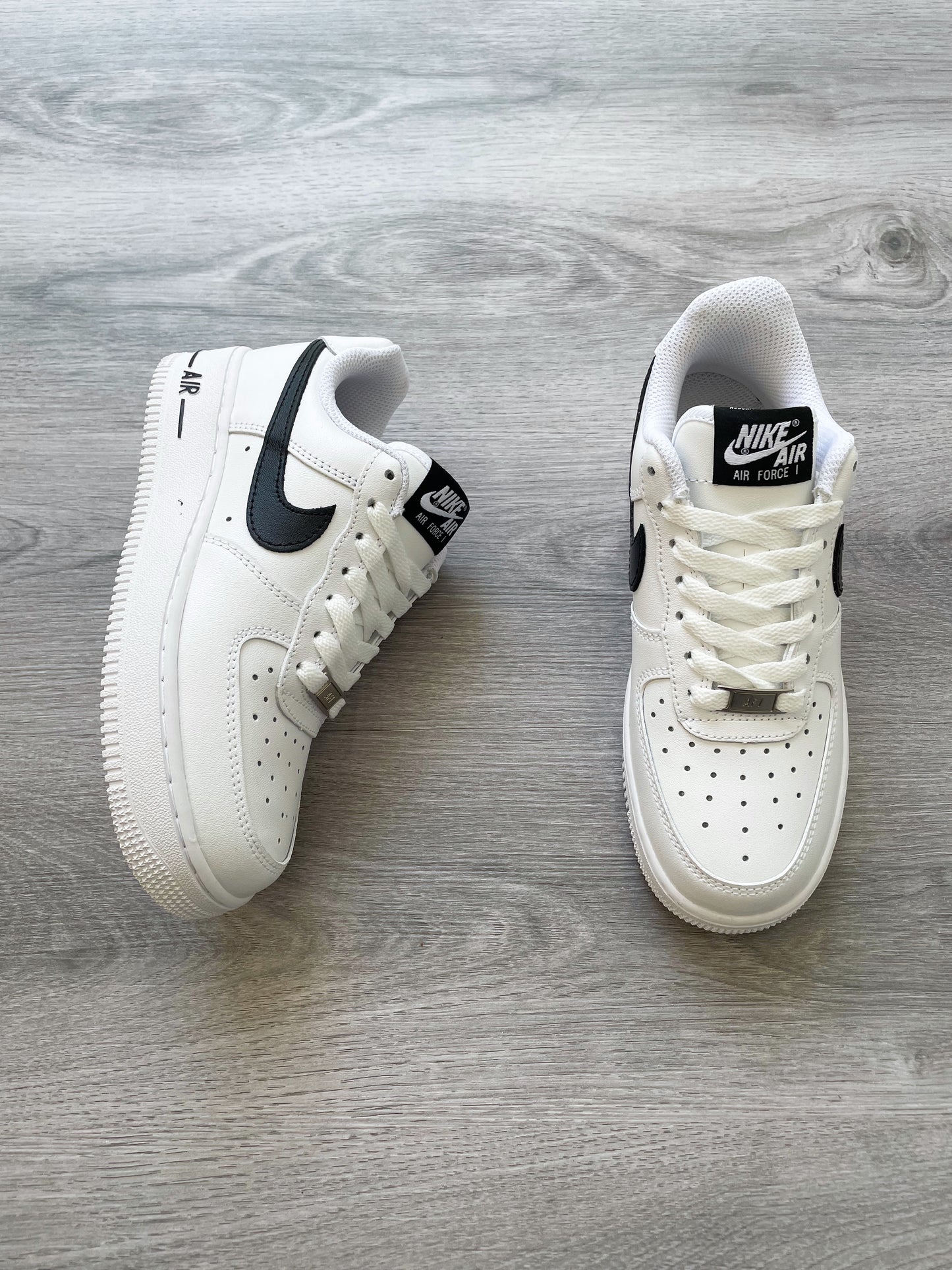 W AIR FORCE 1 ‘07 LX BLACK
