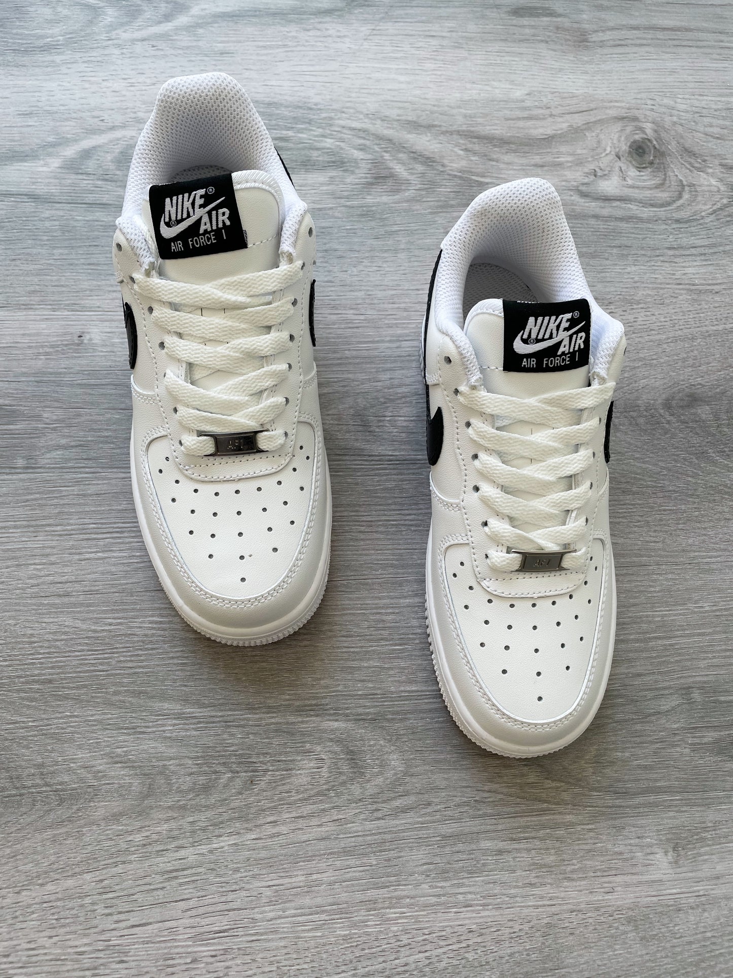 W AIR FORCE 1 ‘07 LX BLACK