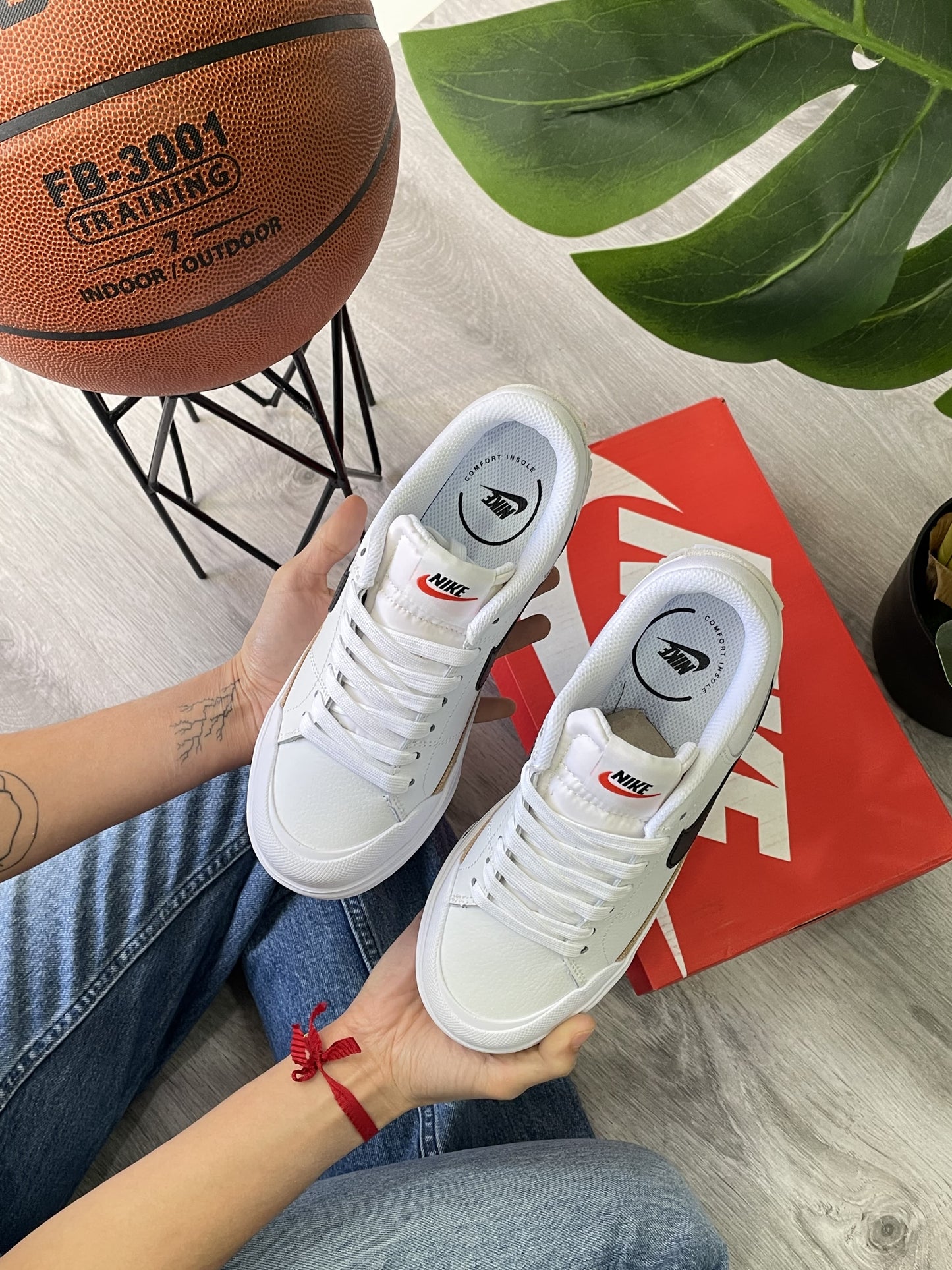 Nike Court Legancy Lifts