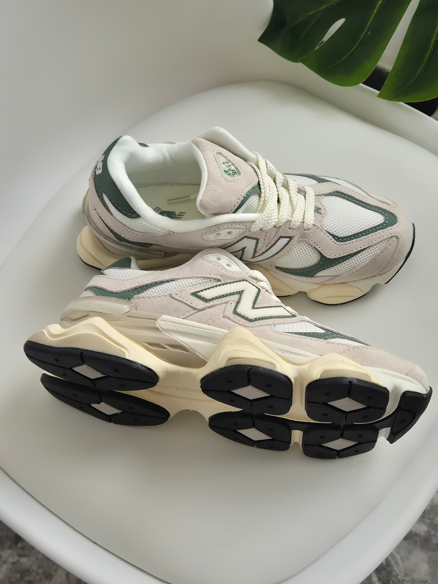 New balance 9060 linen dark júpiter