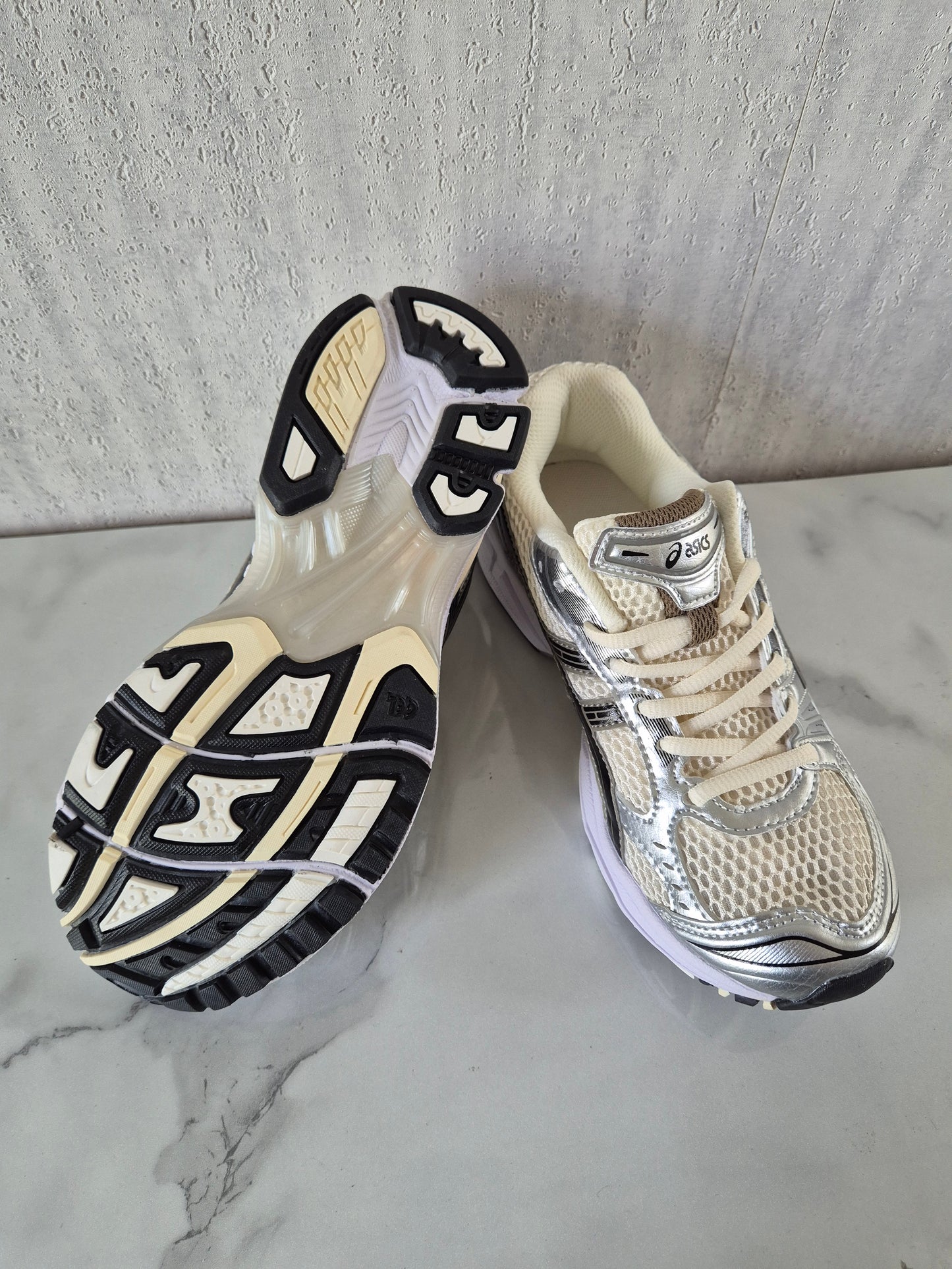 Asics Gel Black Silver