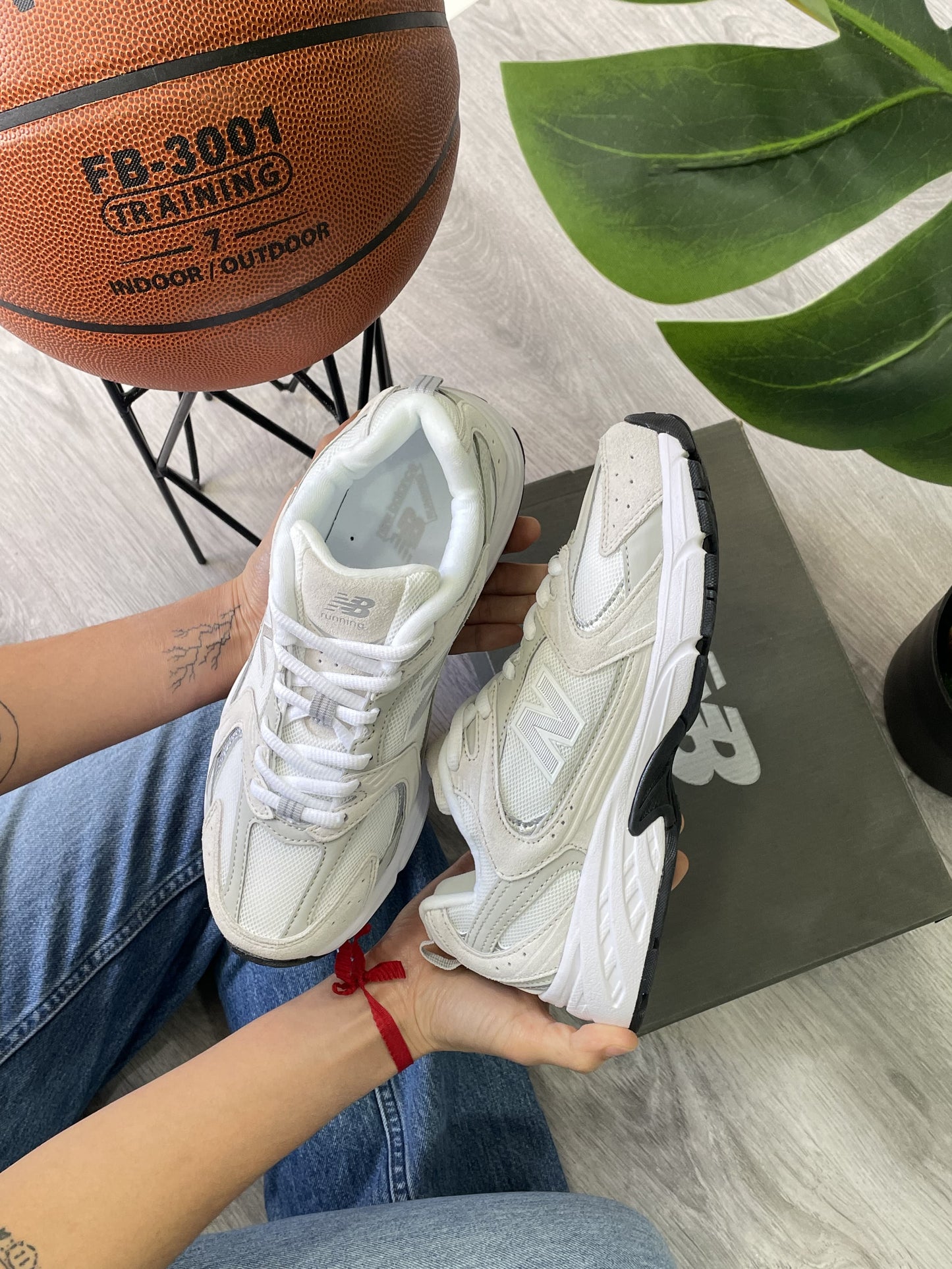NB 530 BEIGE WHITE