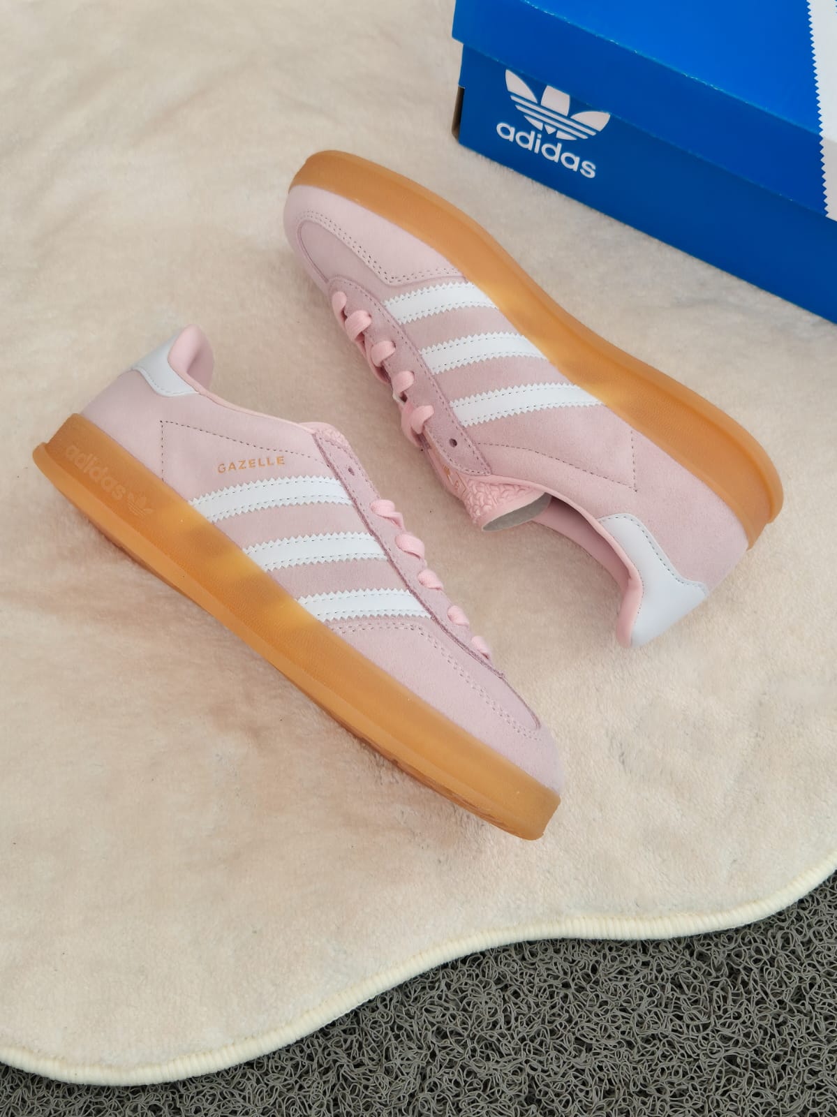 Gazelle Sandy Pink