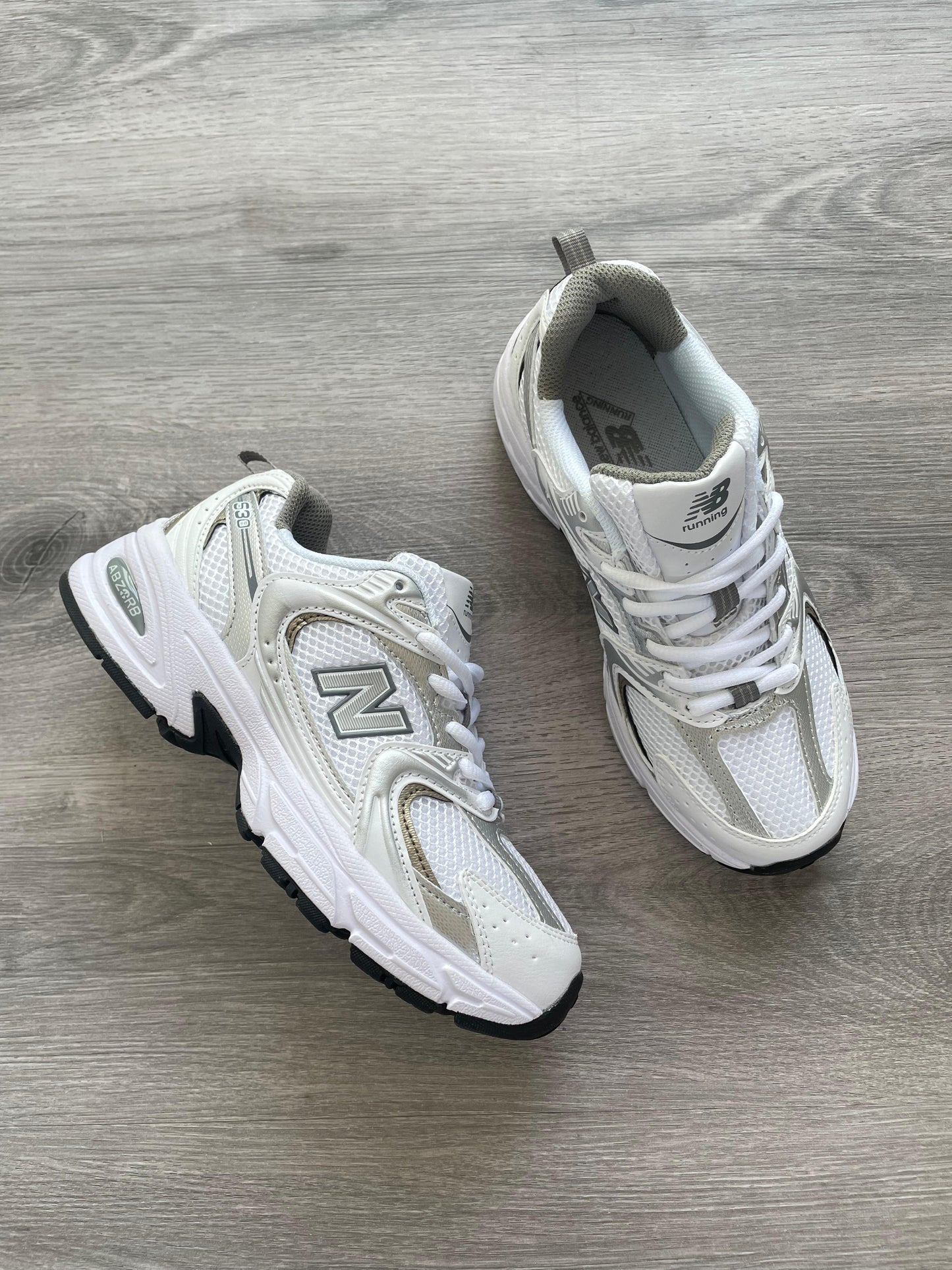 NB 530 SILVER 🖇️