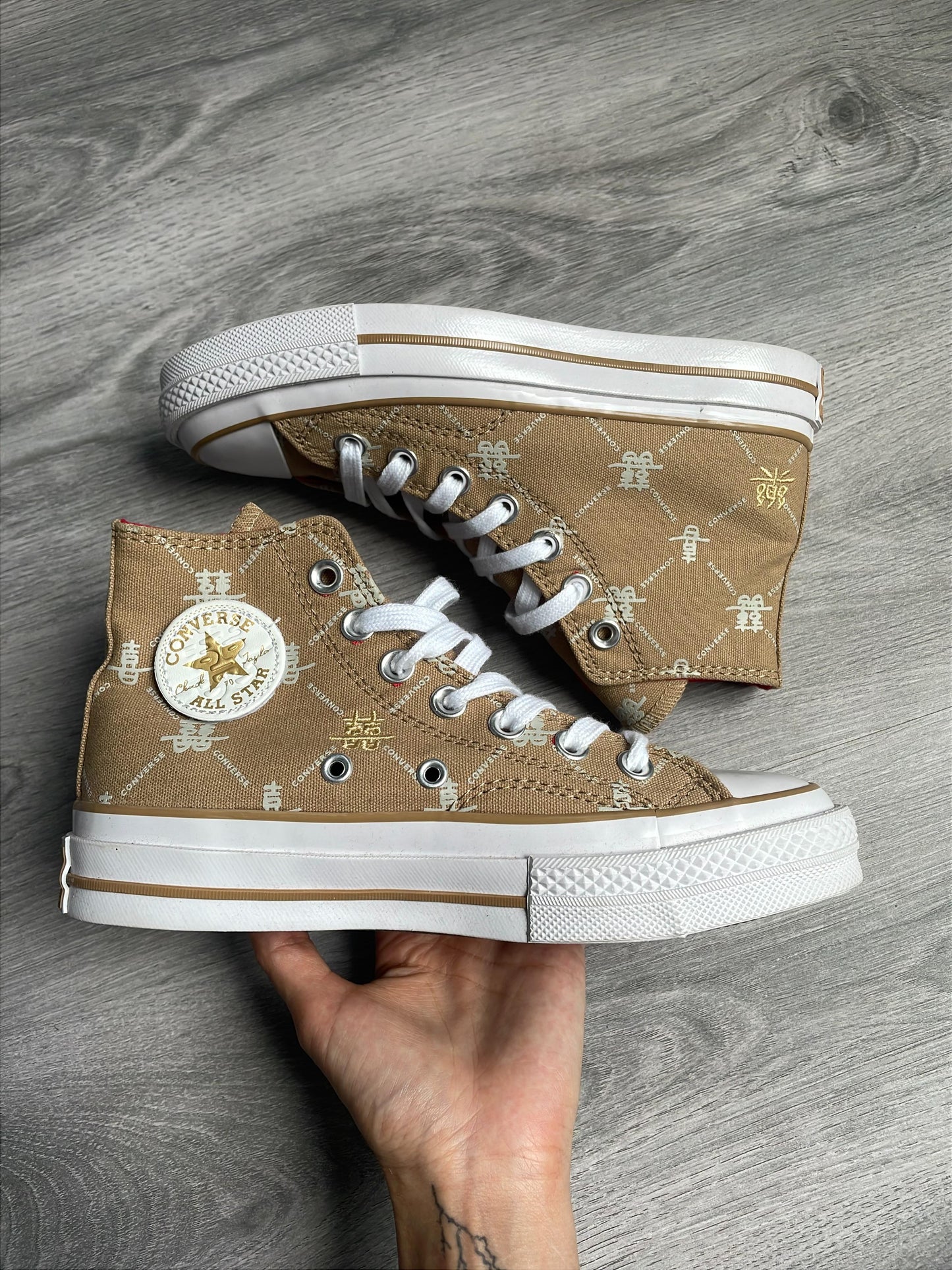 Converse Taylor Classic Brownligth Print