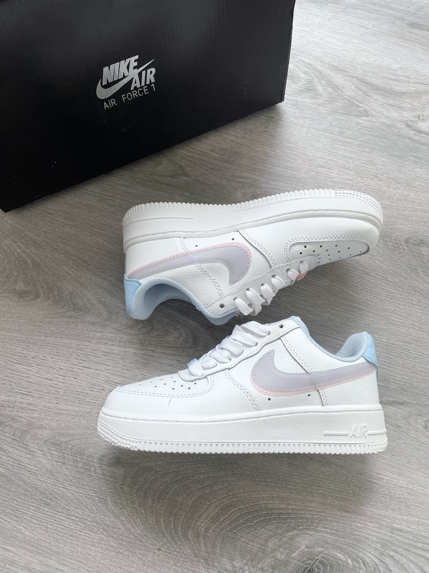 W AIR FORCE 1 ‘07 WHITE/BLUE/PINK