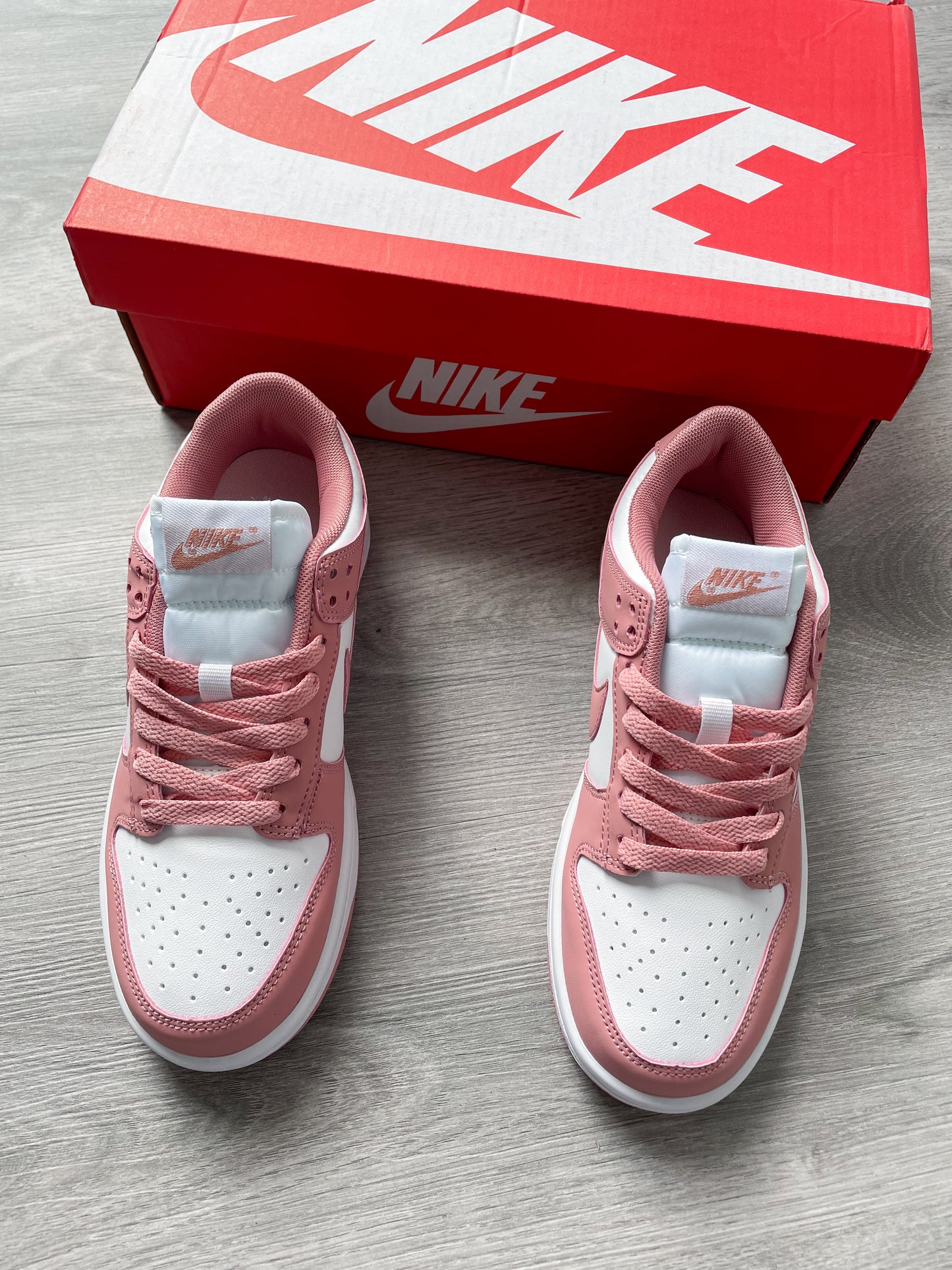 Nike Dunk Low Retro Pink