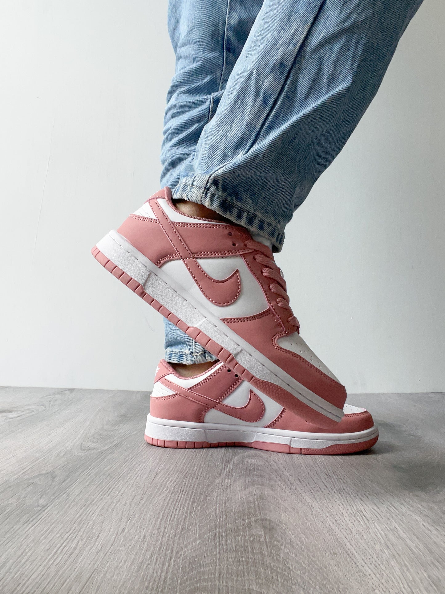 Nike Dunk Low Retro Pink