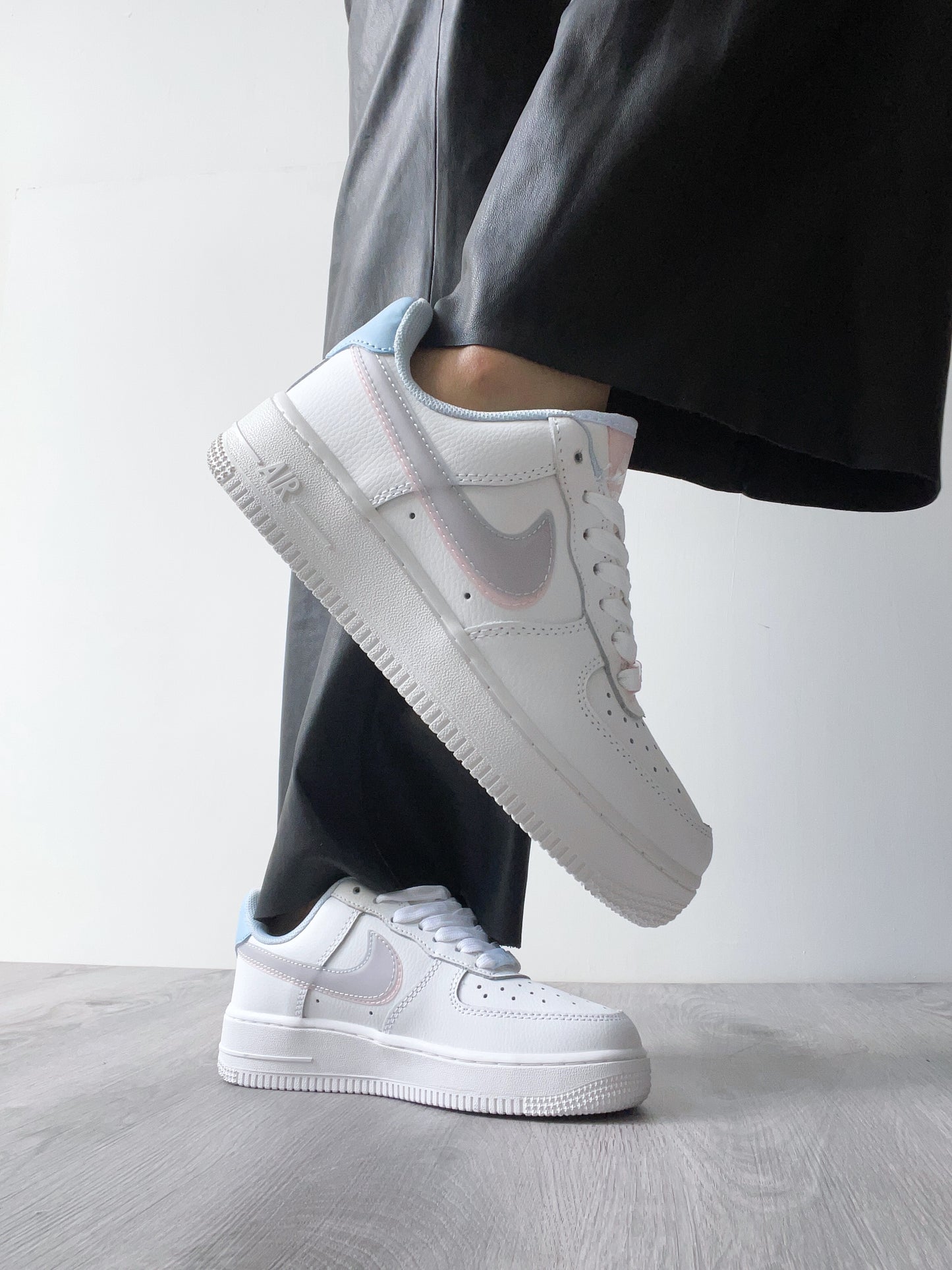 W AIR FORCE 1 ‘07 WHITE/BLUE/PINK