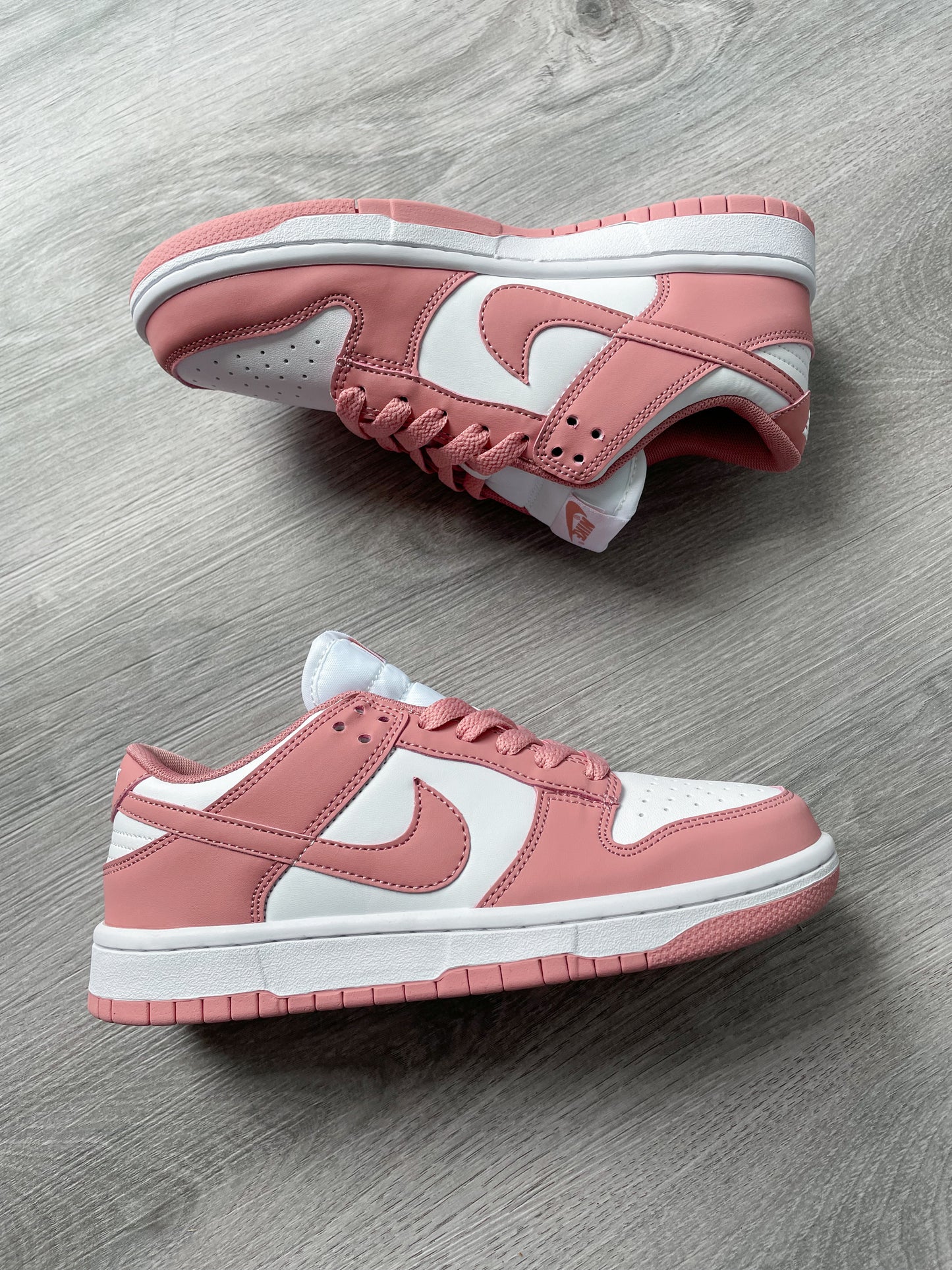 Nike Dunk Low Retro Pink