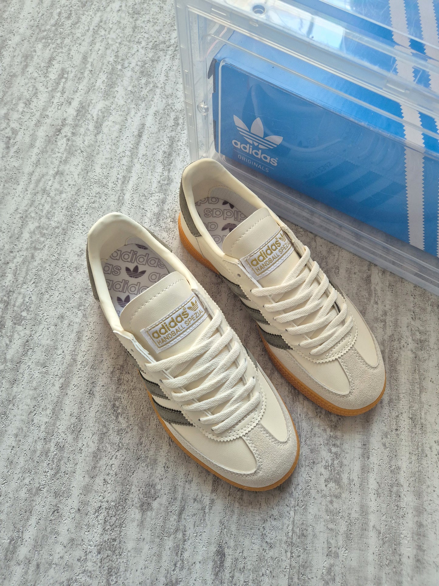 Spezial White/ SilverGreen
