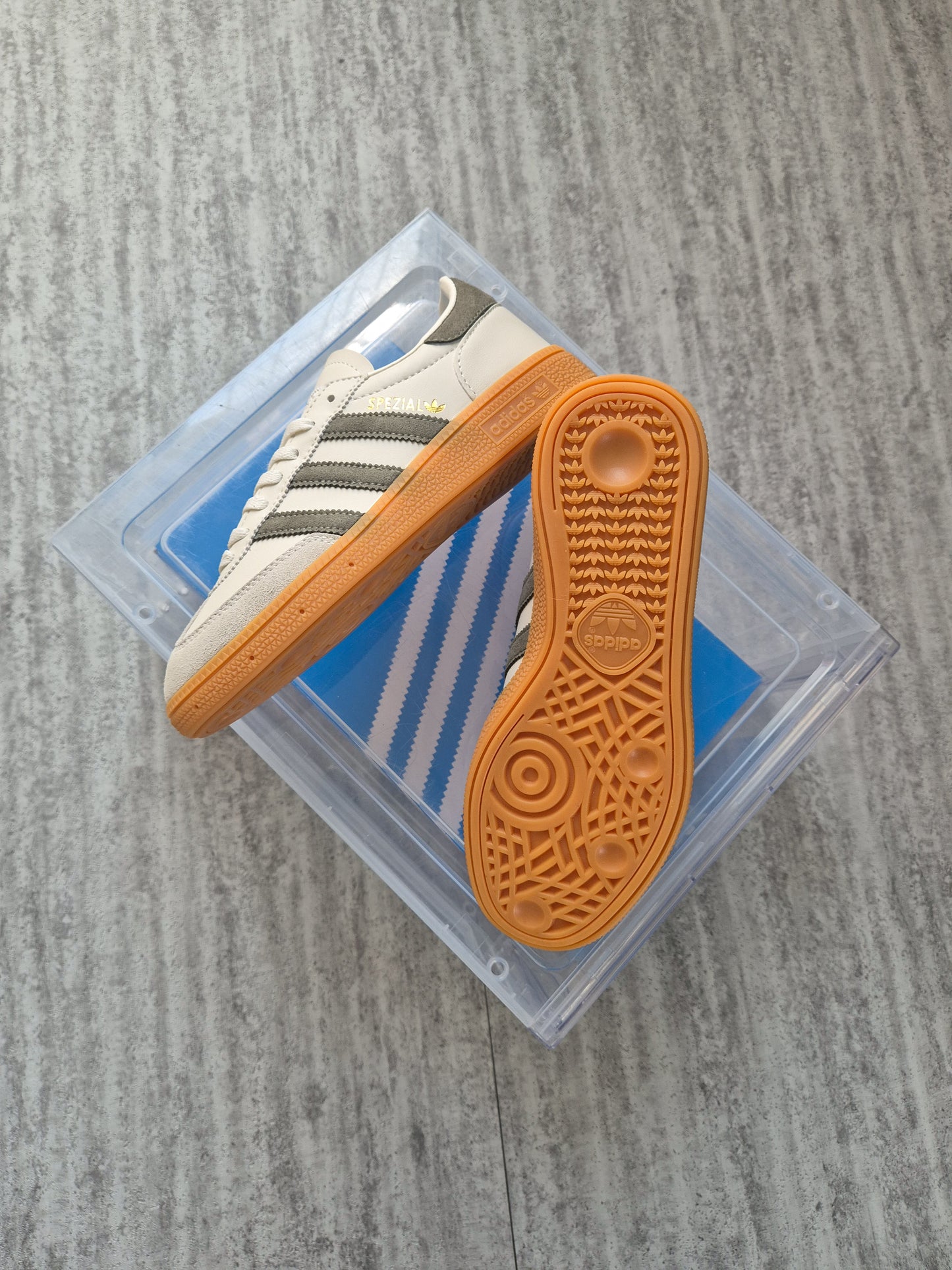 Spezial White/ SilverGreen