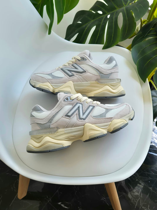9060 SILVER GREY