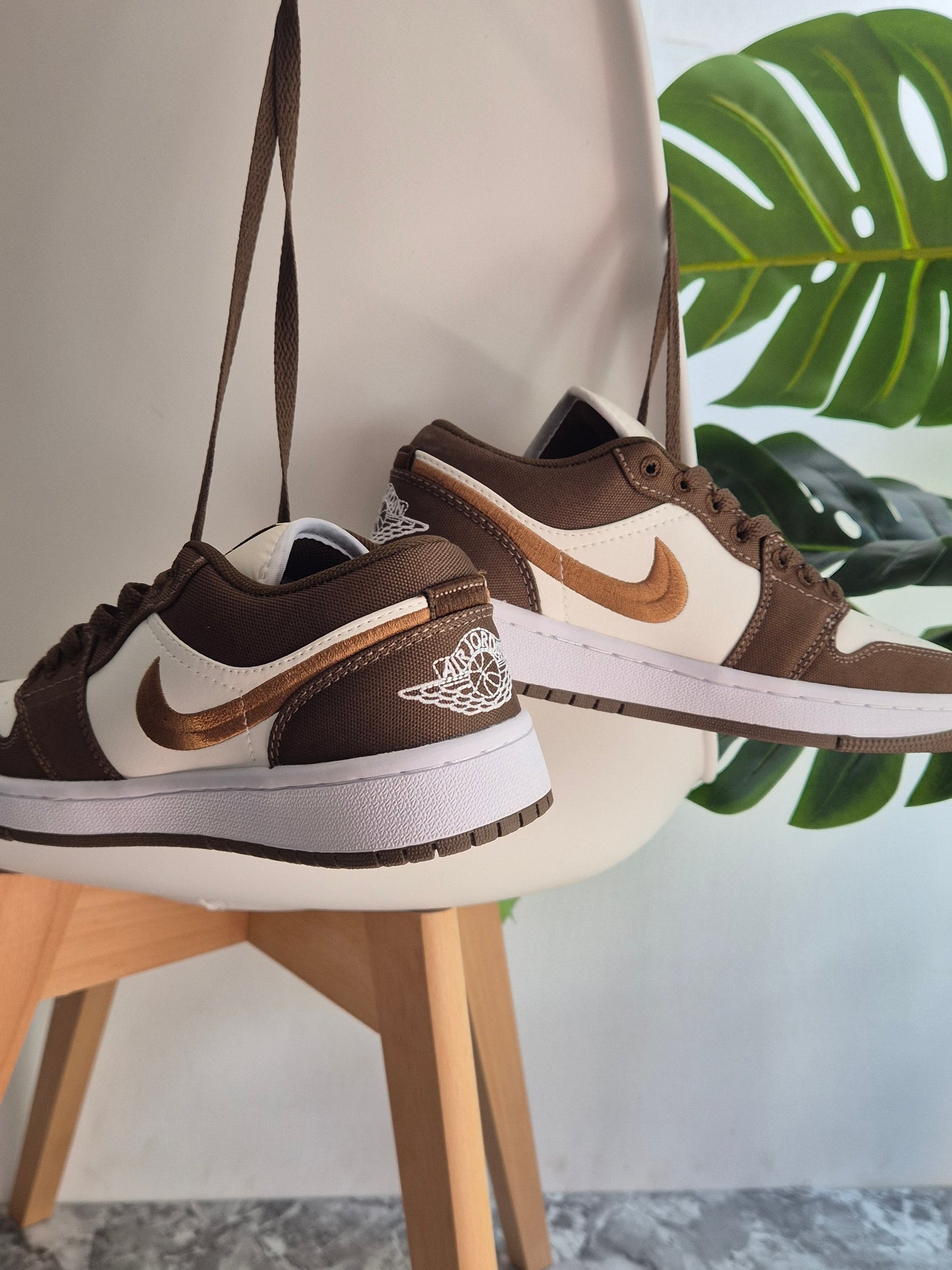 Jordan Air Brown