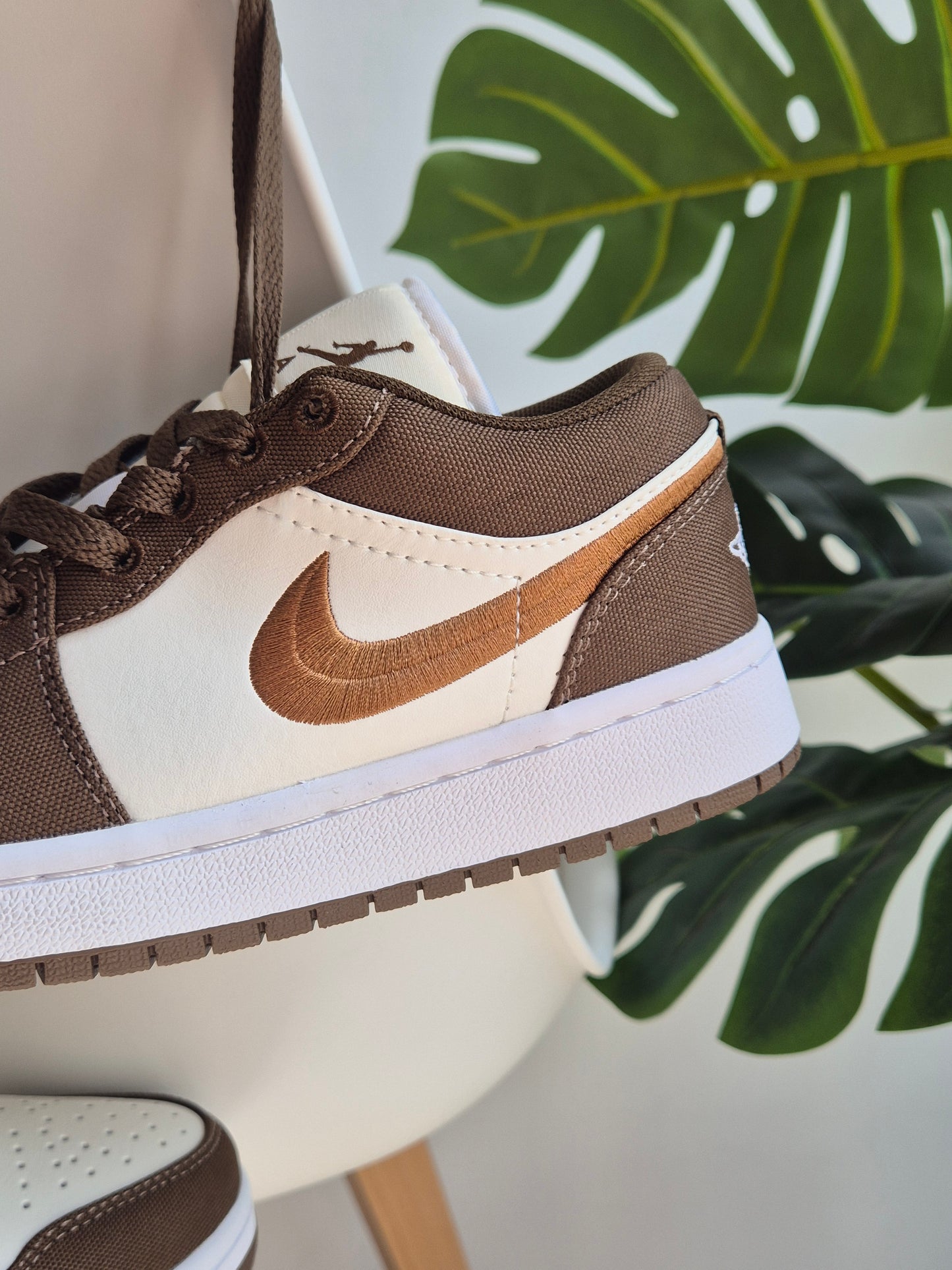 Jordan Air Brown