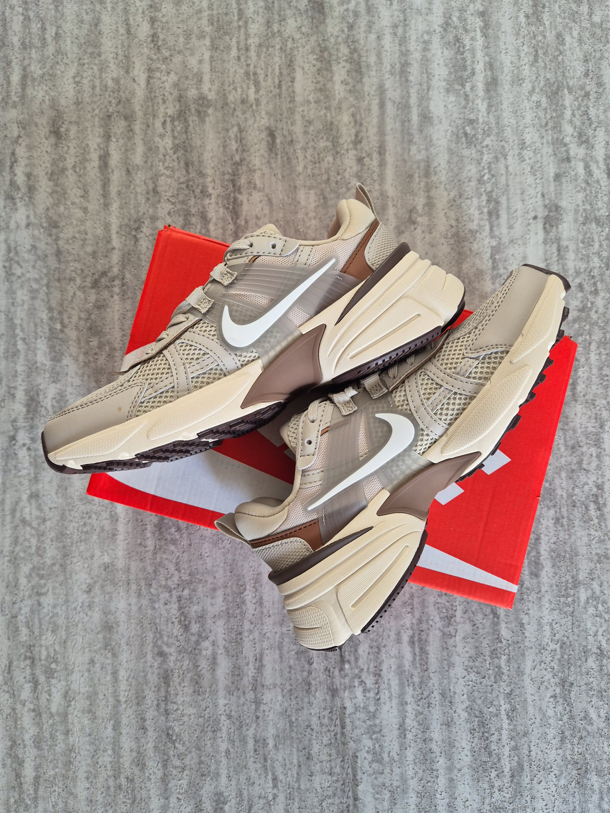 Nike V2k Frost beige pink
