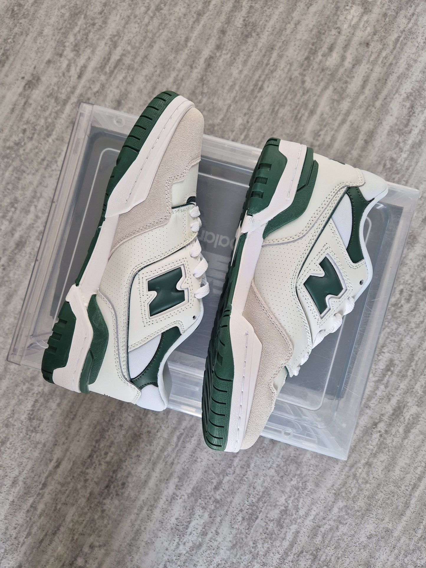 NB 550 W/Green DS