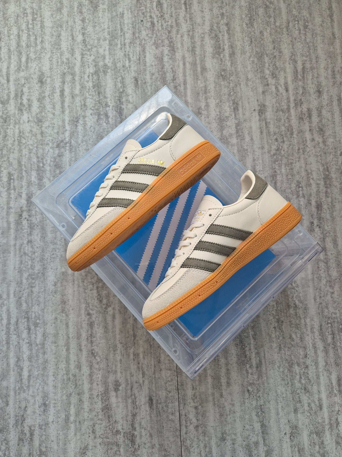 Spezial White/ SilverGreen