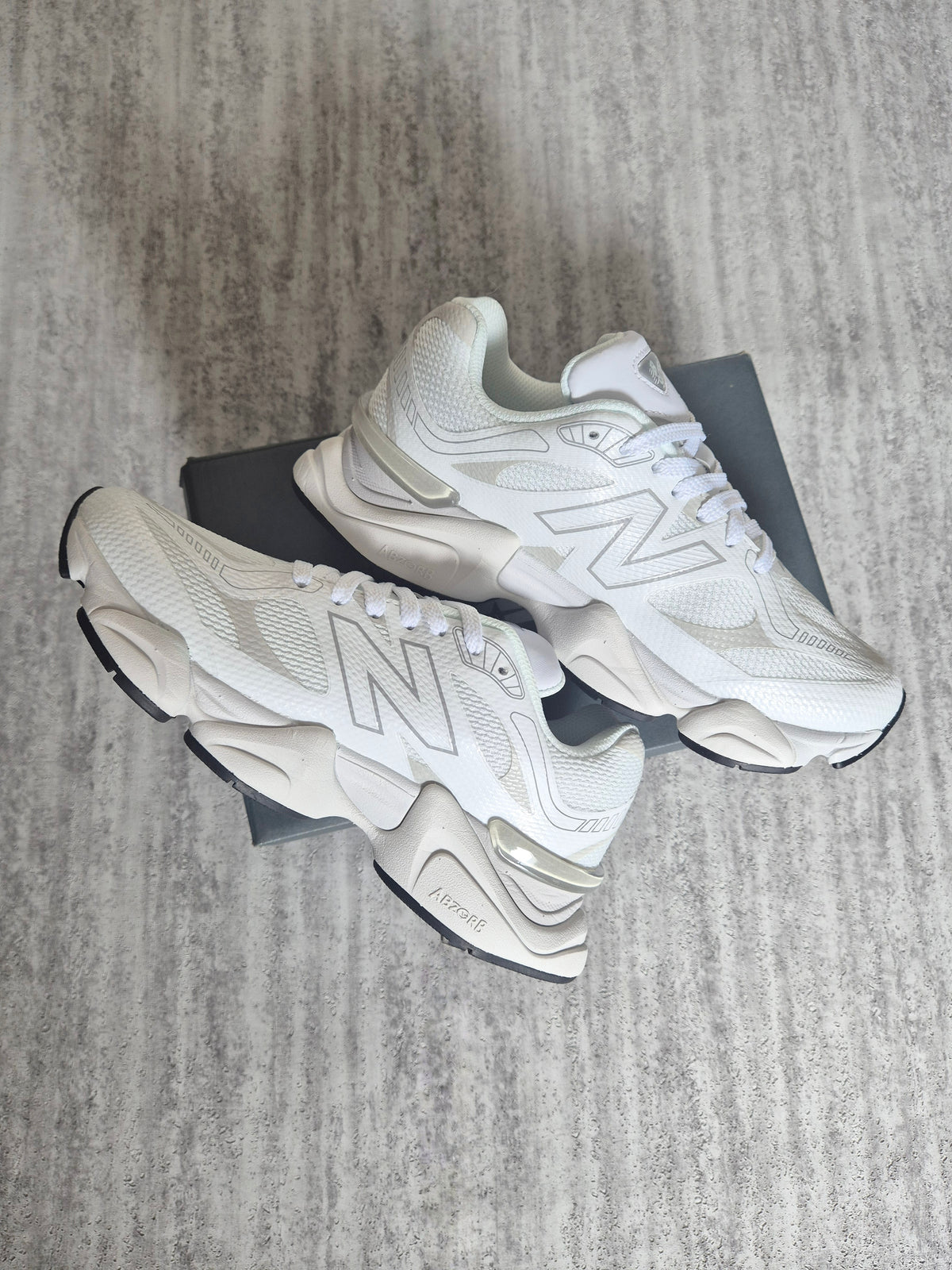 NB 9060 Sew White