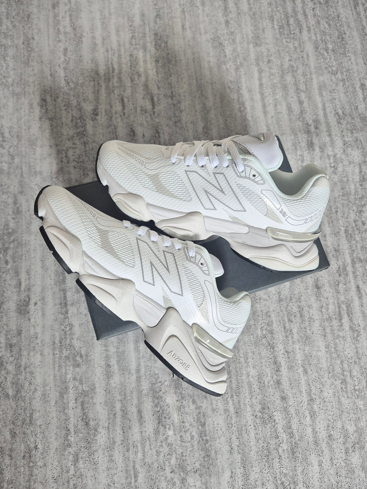 NB 9060 Sew White