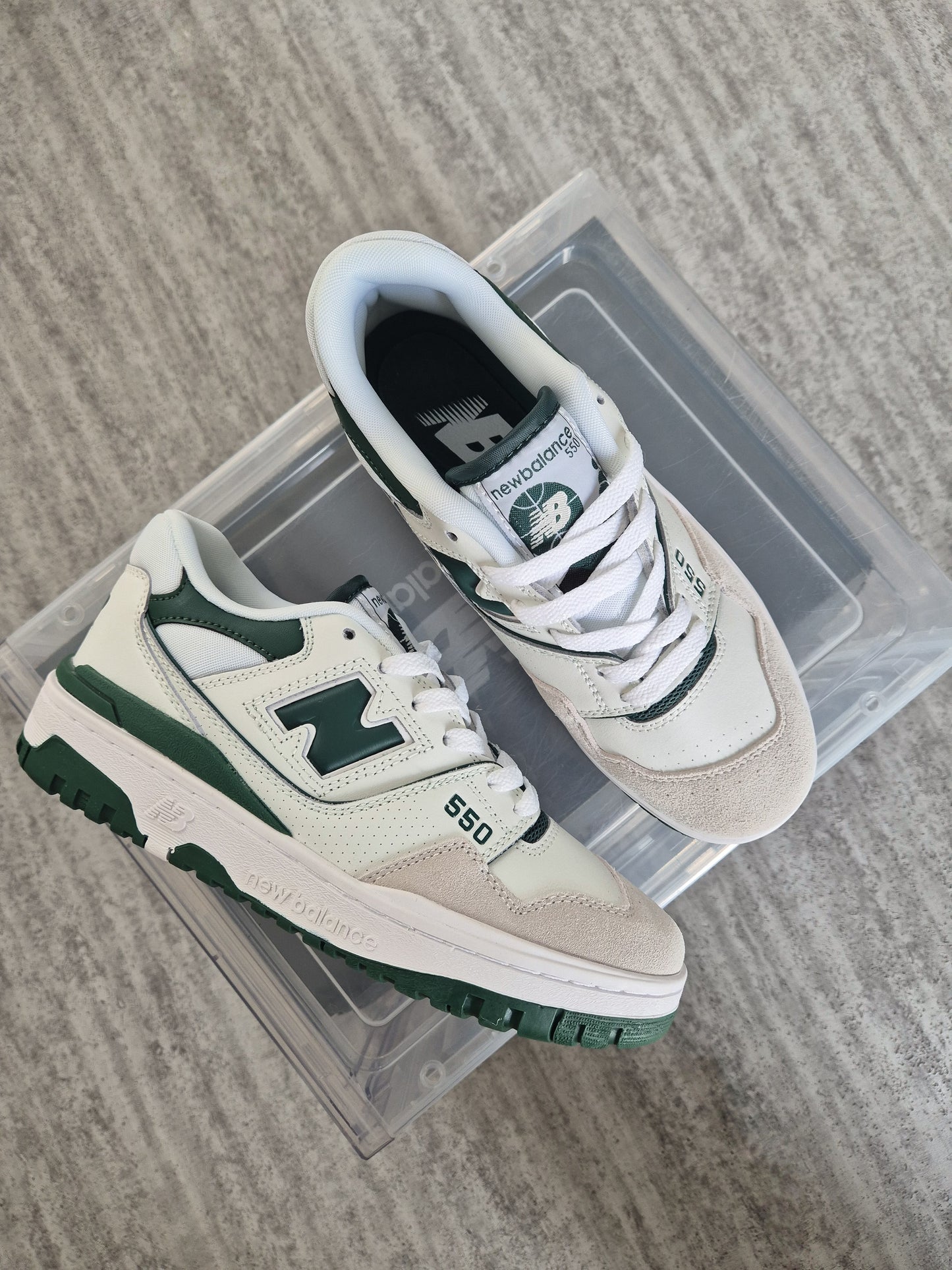NB 550 W/Green DS